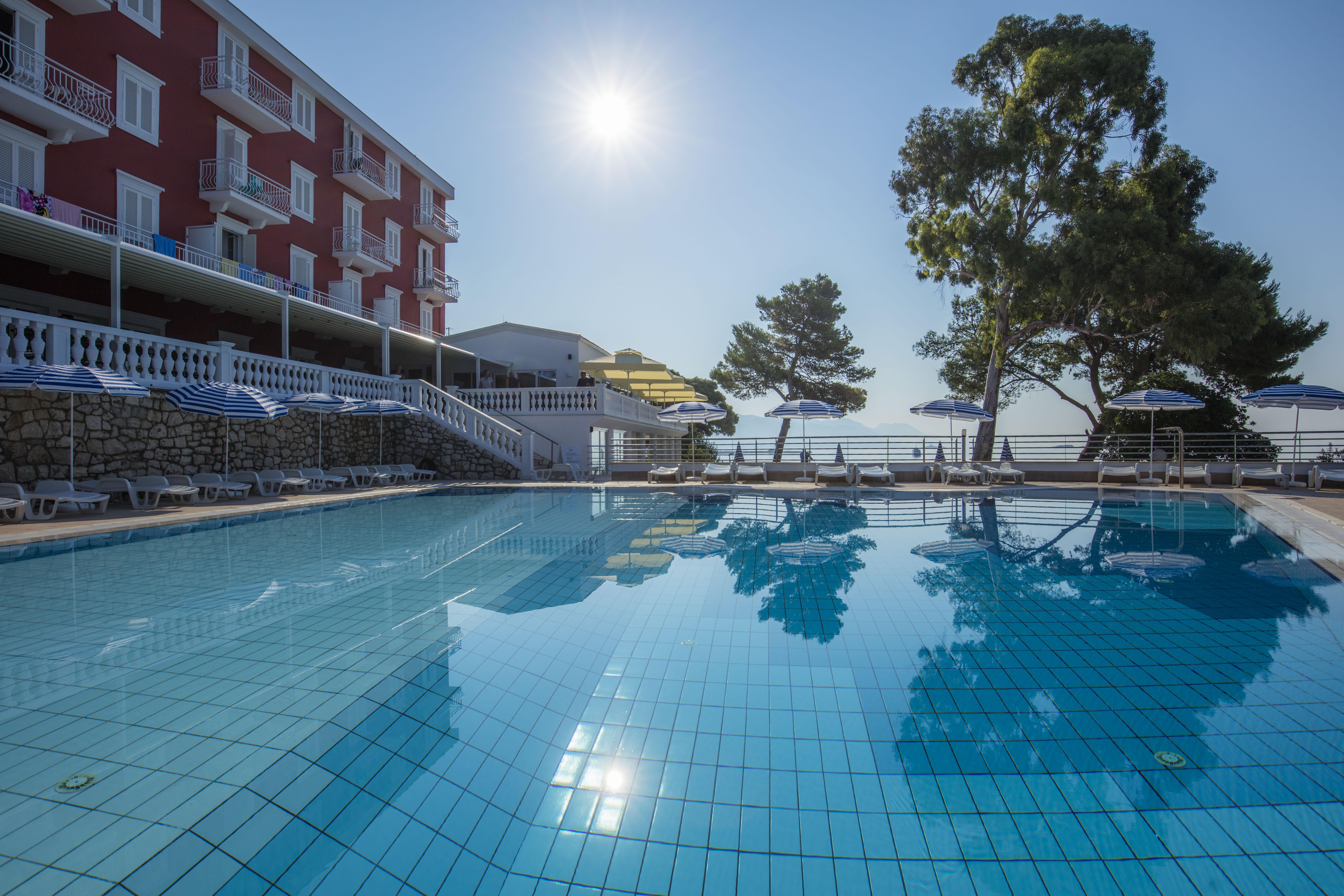 Apartments Bellevue Оребич Экстерьер фото